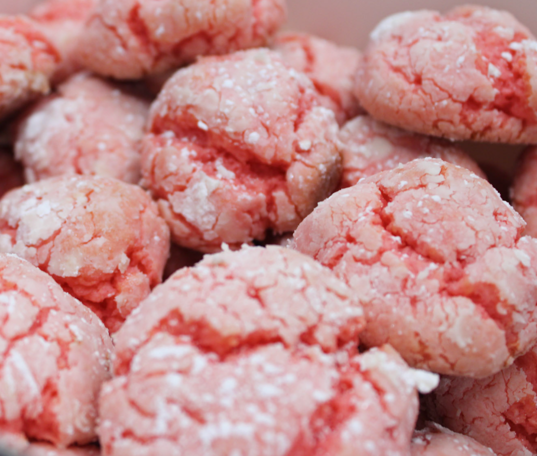 Strawberry Sugar Cloud Cookies