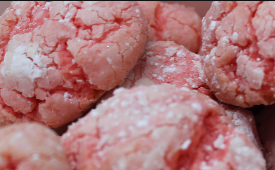 Strawberry Sugar Cloud Cookies